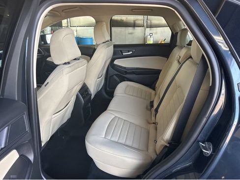 Used 2024 Ford Edge SE AWD/4WD image 17