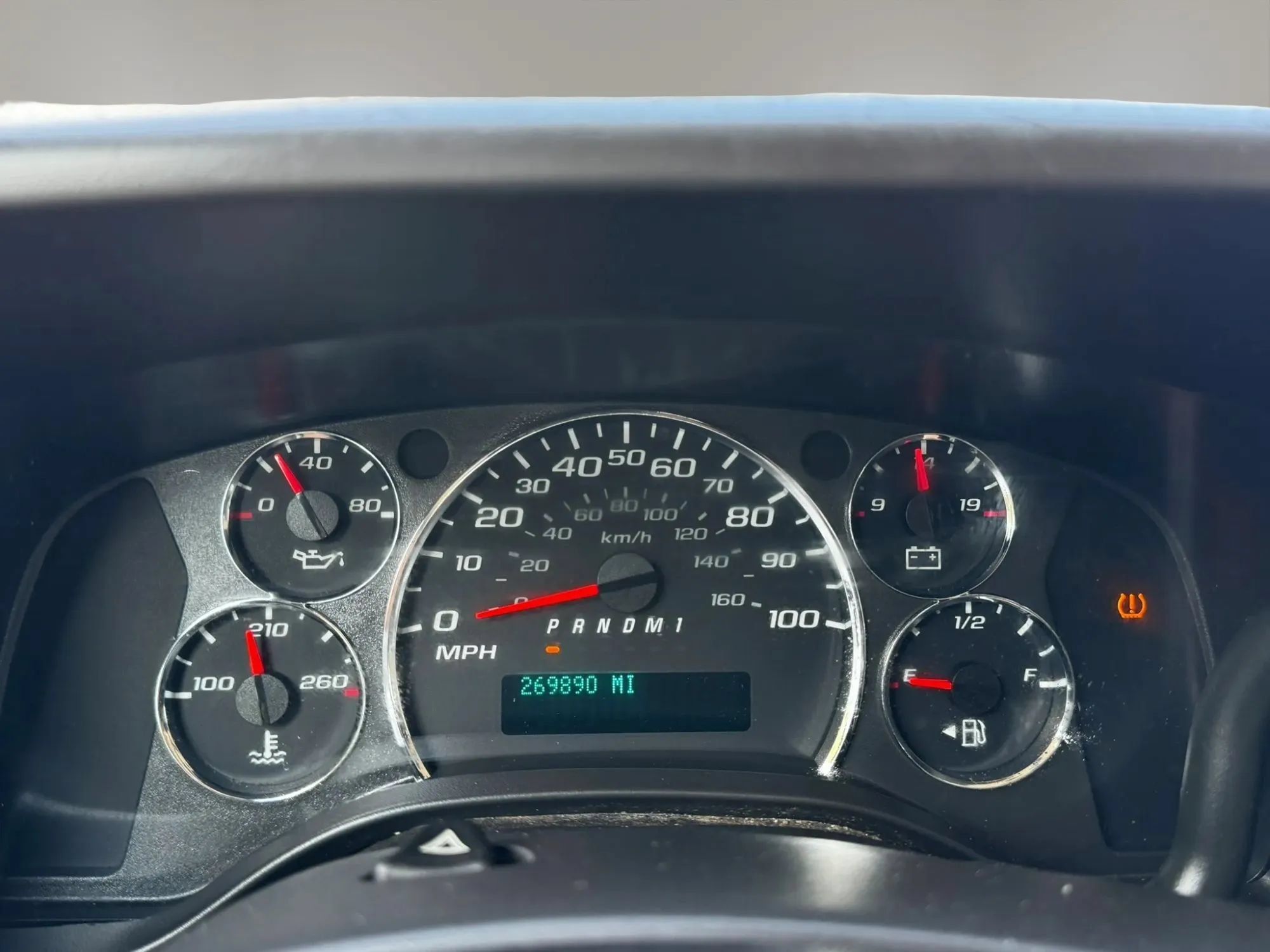 Used 2012 Chevrolet Express 2500 Extended RWD image 19