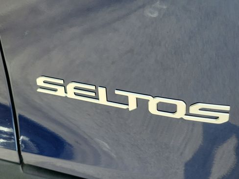 Used 2024 Kia Seltos S FWD image 32