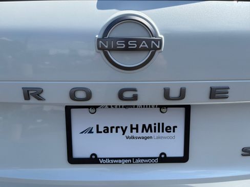 Used 2024 Nissan Rogue SV AWD/4WD image 24