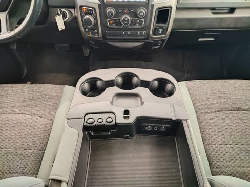 Used 2019 RAM 1500 Big Horn AWD/4WD image 25