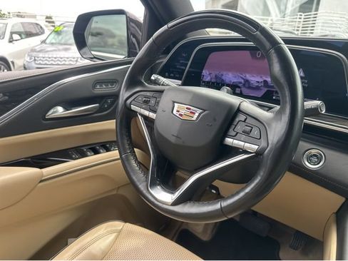 Certified 2024 Cadillac Escalade Premium Luxury RWD image 6