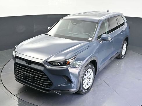 Used 2025 Toyota Grand Highlander AWD image 26