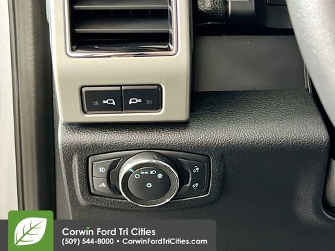 Used 2021 Ford F250 Lariat image 18
