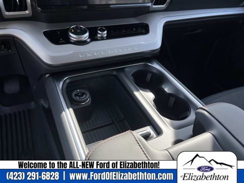 New 2025 Ford Expedition Max Active image 28