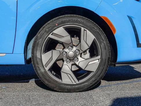 Certified 2024 Kia Soul GT-Line image 9