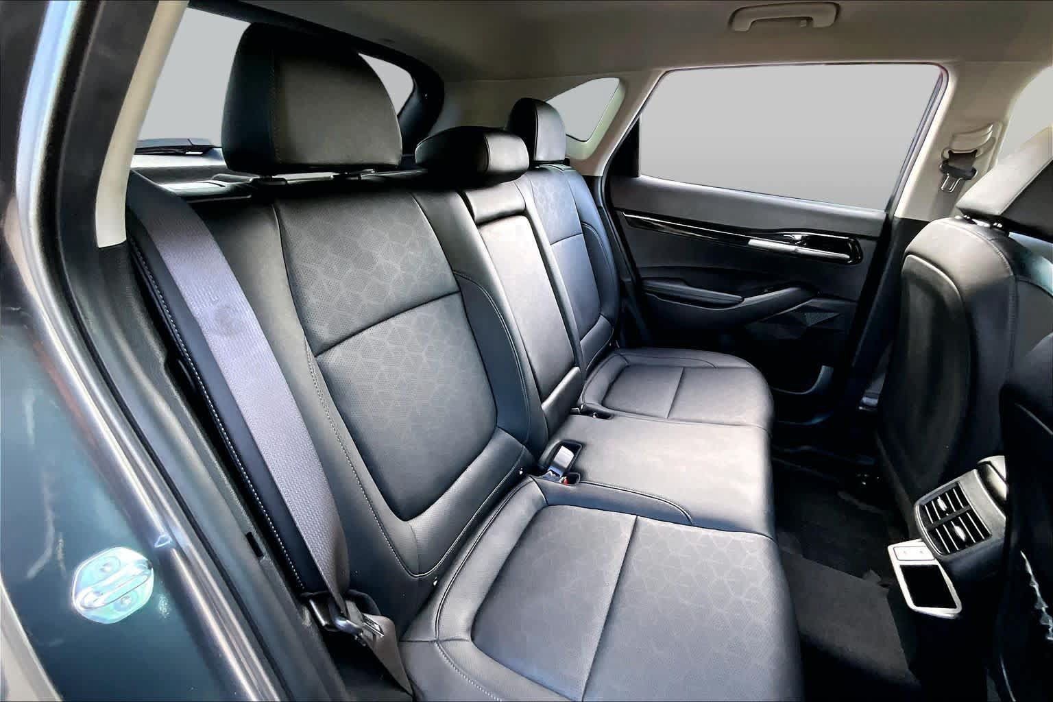 Used 2024 Kia Seltos SX AWD/4WD image 19