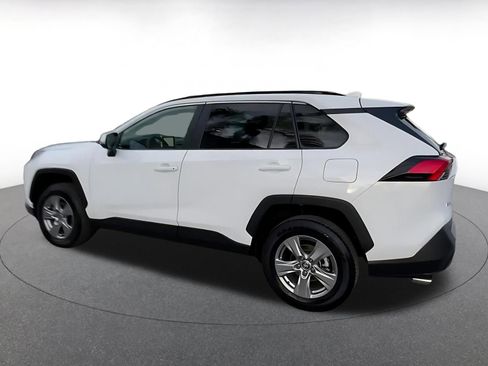 Used 2025 Toyota RAV4 XLE image 10