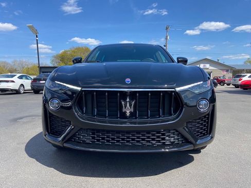 Used 2021 Maserati Levante GranSport image 4