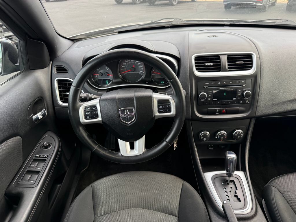 Used 2012 Dodge Avenger SXT FWD image 21