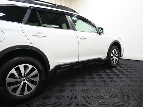 Used 2022 Subaru Outback Premium AWD/4WD image 19