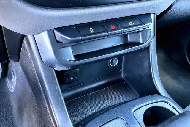Used 2021 Chevrolet Colorado W/T RWD image 14