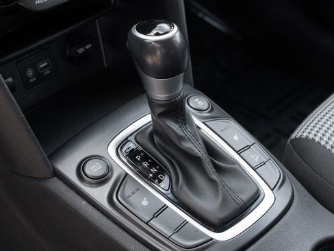 Used 2020 Hyundai Kona SEL image 15