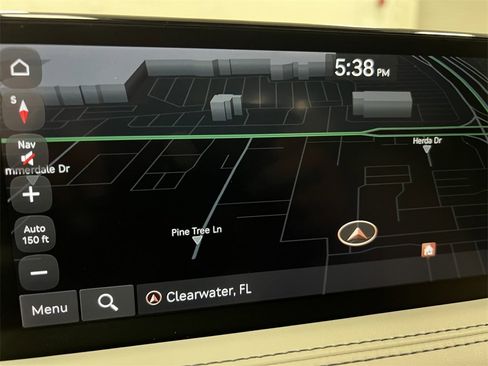 Used 2025 Genesis G70 2.5T image 21