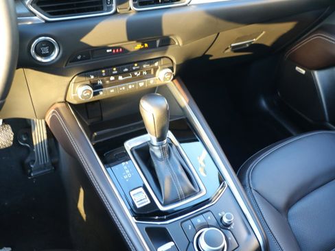 Certified 2025 MAZDA CX-5 Signature image 14