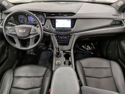 Used 2020 Cadillac XT5 Premium Luxury image 28