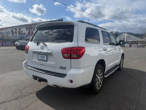 Used 2015 Toyota Sequoia Limited image 3