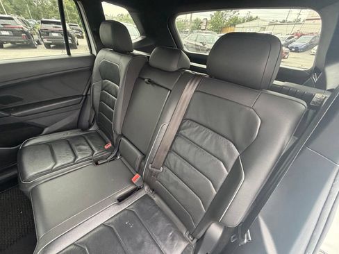 Used 2019 Volkswagen Tiguan SEL Premium R-Line AWD/4WD image 12