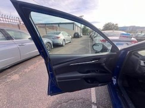 Used 2025 Toyota Camry LE image 10