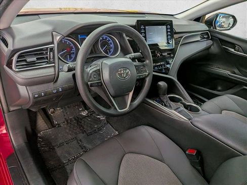 Used 2022 Toyota Camry LE FWD image 12