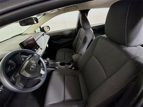 Certified 2025 Toyota Corolla LE image 6