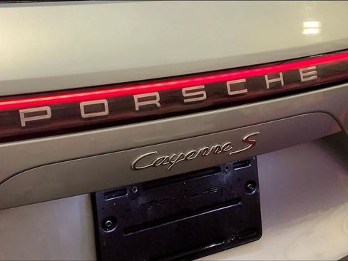 Used 2020 Porsche Cayenne S AWD/4WD image 53