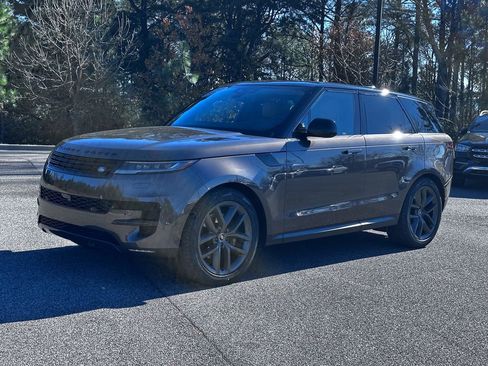 Used 2024 Land Rover Range Rover Sport SE image 5