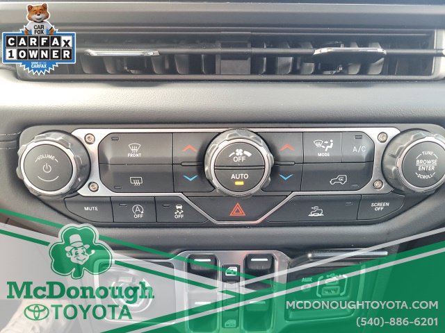 Used 2026 Jeep Gladiator Mojave AWD/4WD image 23