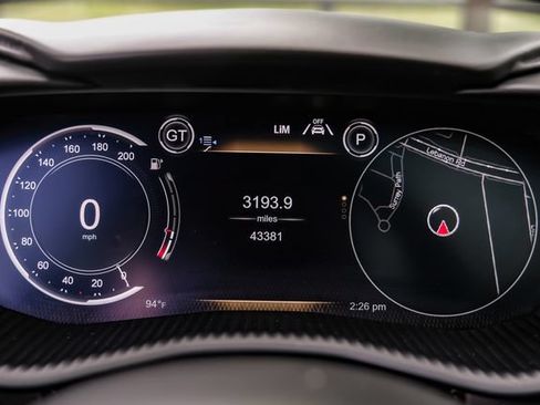 Used 2021 Aston Martin DBX AWD/4WD image 22