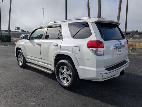 Used 2011 Toyota 4Runner SR5 w/ Premium Pkg w/Leather image 6