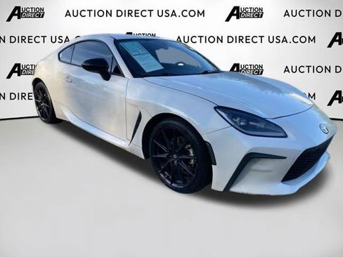 Used 2022 Toyota GR86 Premium RWD image 25