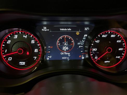 Used 2017 Dodge Charger SE w/ Power Sunroof Group image 10