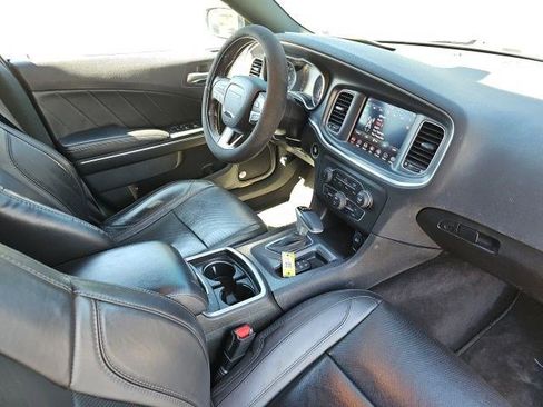Used 2018 Dodge Charger GT image 22