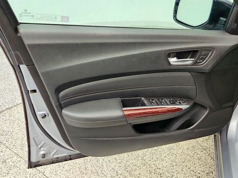 Used 2017 Acura TLX V6 w/ Advance Package image 11