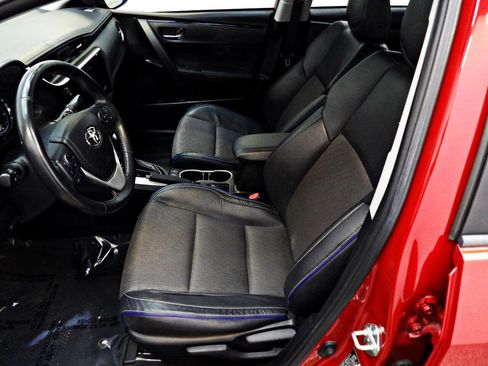 Used 2019 Toyota Corolla SE FWD image 8