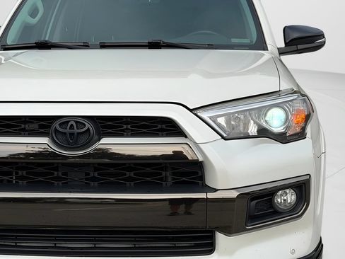 Used 2019 Toyota 4Runner Limited AWD/4WD image 25