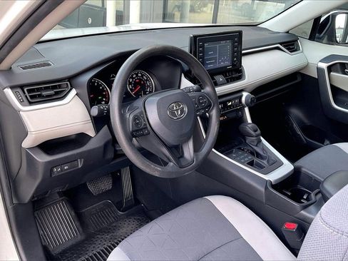 Used 2022 Toyota RAV4 XLE image 14