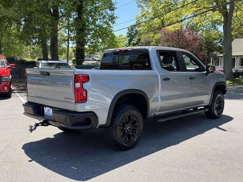 Used 2023 Chevrolet Silverado 1500 ZR2 w/ Technology Package AWD/4WD image 8