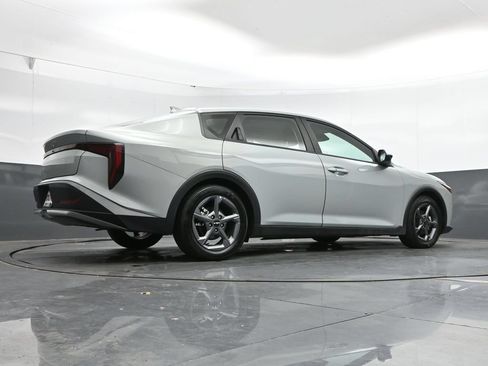 Used 2025 Kia K4 FWD image 40
