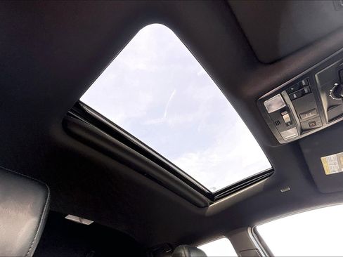 Used 2022 Toyota Tacoma TRD Off-Road image 20