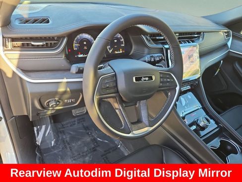 New 2025 Jeep Grand Cherokee L Limited w/ Luxury Tech Group II AWD/4WD image 12