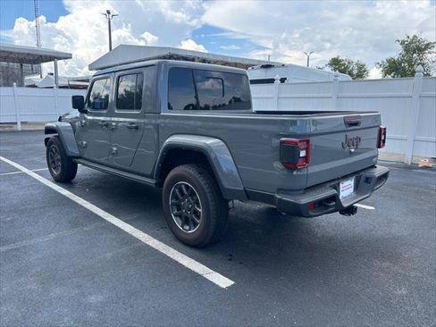 Used 2022 Jeep Gladiator Overland w/ Popular Equipment Package AWD/4WD image 12