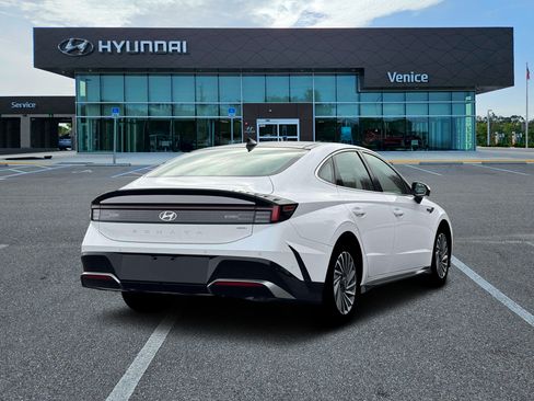 New 2026 Hyundai Sonata Limited FWD image 7