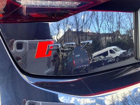 Used 2024 Audi RS 7 Performance image 8