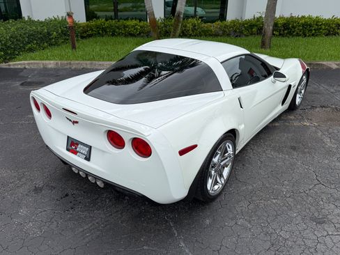 Used 2007 Chevrolet Corvette Z06 w/ Preferred Equipment Group RWD image 18