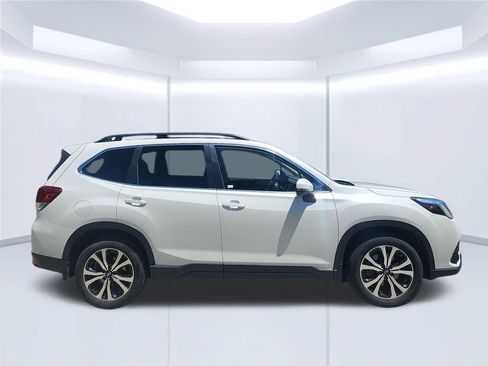 Used 2023 Subaru Forester Limited w/ Popular Package #3 AWD/4WD image 4