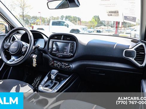 Used 2025 Kia Soul LX w/ LX Technology Package image 30
