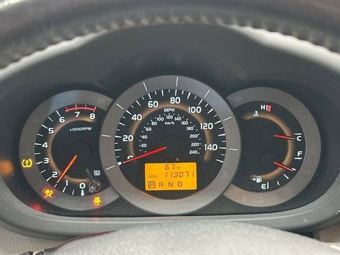 Used 2010 Toyota RAV4 Limited AWD/4WD image 7