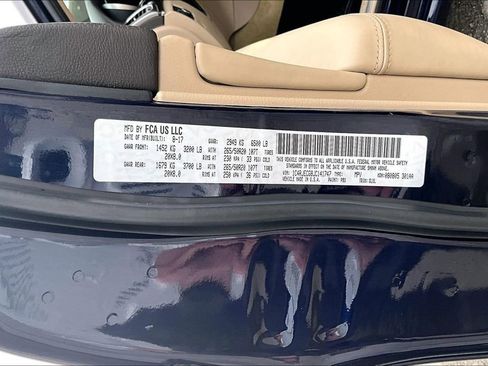 Used 2018 Jeep Grand Cherokee Overland image 18