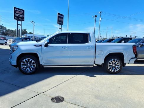 New 2026 GMC Sierra 1500 Denali image 4